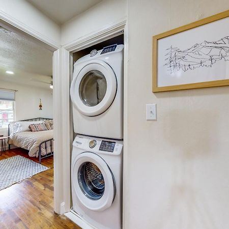 Charming Downtown Bungalow - King Bed, Office ツインフォールズ エクステリア 写真