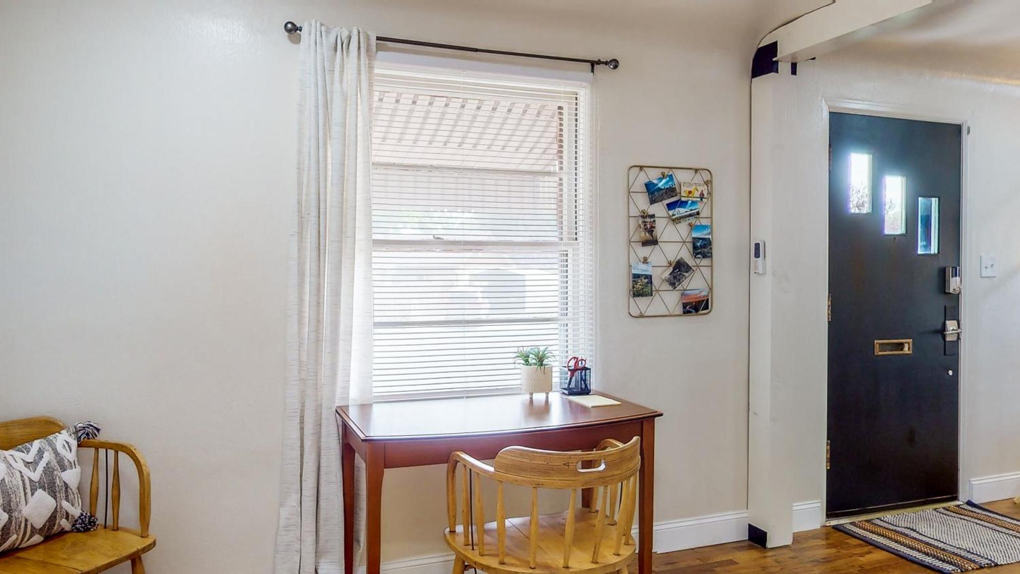 Charming Downtown Bungalow - King Bed, Office ツインフォールズ エクステリア 写真
